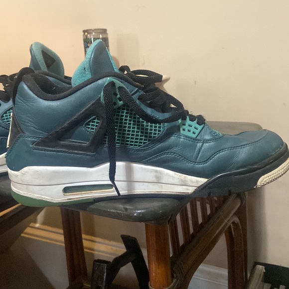 Air Jordan 4 Retro - Picture 6 of 10